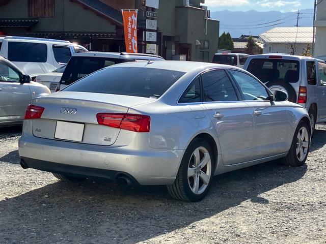 Ａ６ ２．８ＦＳＩクワトロ　４ＷＤ　純正ナビ　バックカメラ　クルコン　クリアランスソナー　シートヒーター　ＢＯＳＥスピーカー　パワーシート（5枚目）