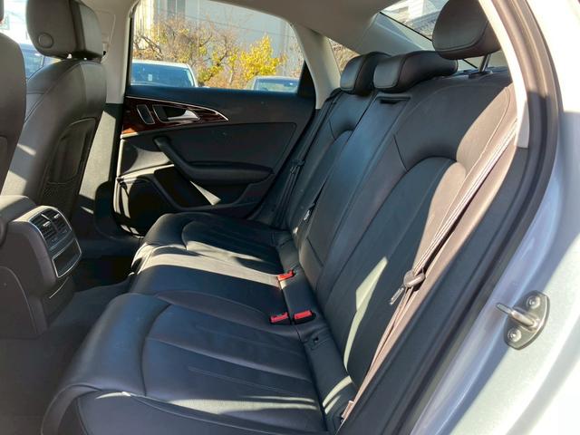 Ａ６ ２．８ＦＳＩクワトロ　４ＷＤ　純正ナビ　バックカメラ　クルコン　クリアランスソナー　シートヒーター　ＢＯＳＥスピーカー　パワーシート（11枚目）