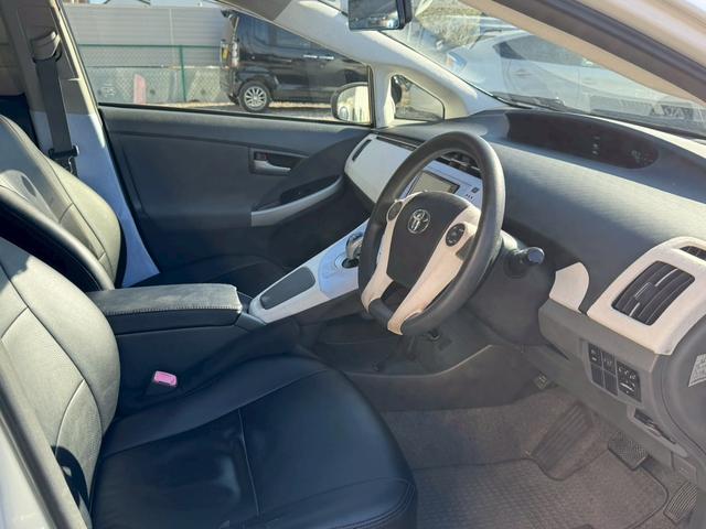 プリウス L 社外バンパー 社外エアロ ETC ワンセグTV シートカバー(22枚目)