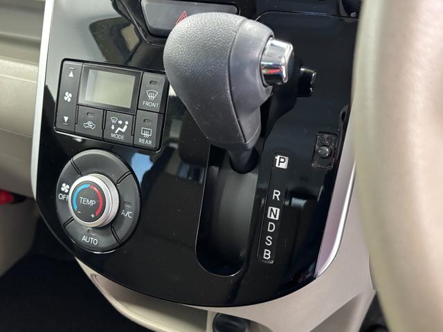 タント Ｘ　ＳＡＩＩＩ　カーナビ　オートライト　オートエアコン　片側電動スライドドア　シートヒーター　ＣＶＴ（12枚目）