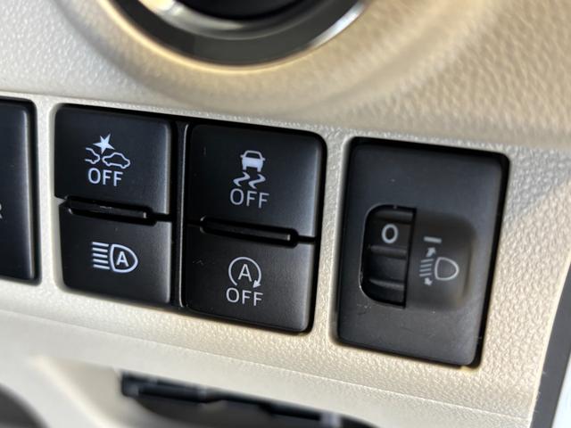 ムーヴ ＸリミテッドＩＩ　ＳＡＩＩＩ　ＣＤチューナー　オートエアコン　ＥＴＣ　　オートライト　ＬＥＤヘッドランプ　ＣＶＴ（33枚目）