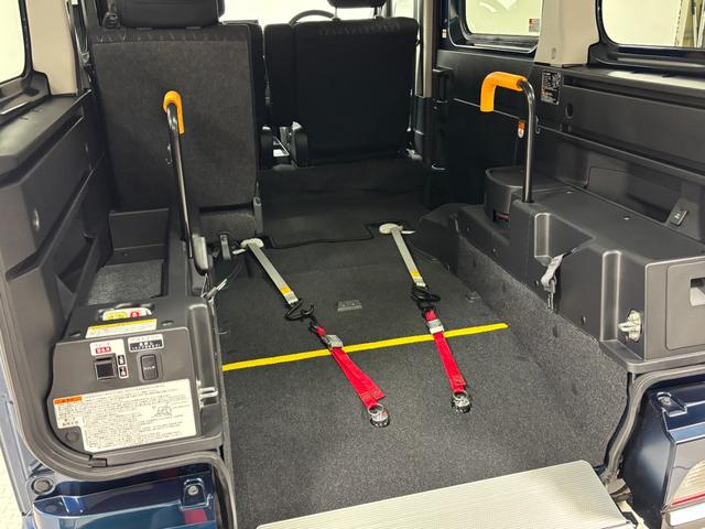 アトレー スローパー　ディスプレイオーディオ　バックカメラ　　　オートライト　オートエアコン　両側電動スライドドア　クルーズコントロール　ＬＥＤヘッドランプ　ＬＥＤフォグランプ　ＣＶＴ（19枚目）