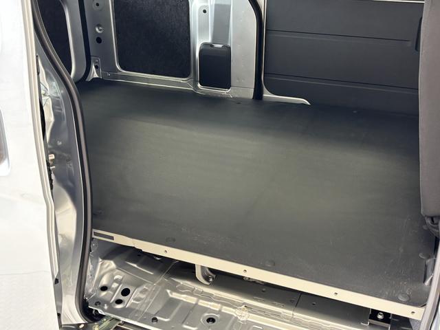ハイゼットカーゴ カーゴ２シータークリーン　ＡＭ・ＦＭラジオ　両側スライドドア　ＣＶＴ　ＥＴＣ　オートライト　マニュアルエアコン（15枚目）