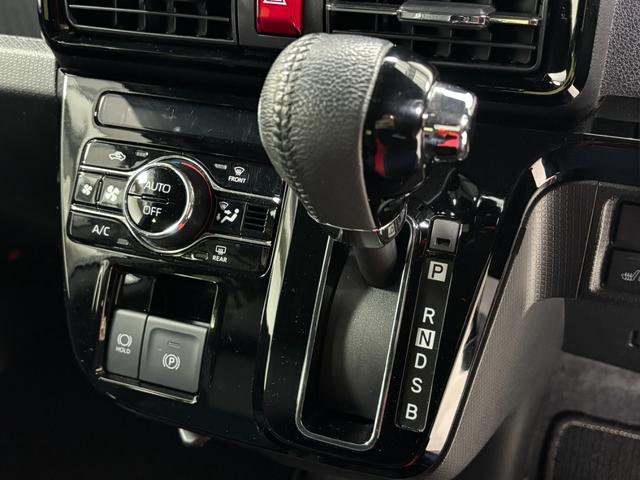 タント カスタムＲＳ　カーナビ　全方位カメラ　ドラレコ　ＥＴＣ　シートヒーター　両側電動スライドドア　ターボエンジン　クルーズコントロール　オートライト　オートエアコン　ＬＥＤヘッドランプ　ＬＥＤフォグランプ　ＣＶＴ（13枚目）