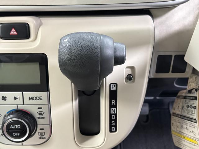 ムーヴキャンバス Ｘリミテッド　ＳＡＩＩ　カーナビ　バックカメラ　ＥＴＣ　ＣＶＴ　　オートライト　オートエアコン　両側電動スライドドア（13枚目）