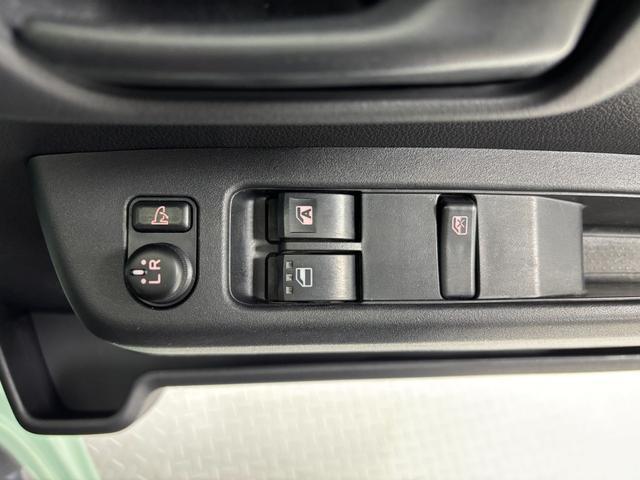 ハイゼットカーゴ クルーズ　防錆塗装済み　ＣＤチューナー　マニュアルエアコン　ＣＶＴ　オートライト　ＬＥＤヘッドランプ　ＬＥＤフォグランプ　大型ＬＥＤ荷室灯　オーバーヘッドシェルフ　電動格納ミラー　キーフリー　スマートアシスト（18枚目）