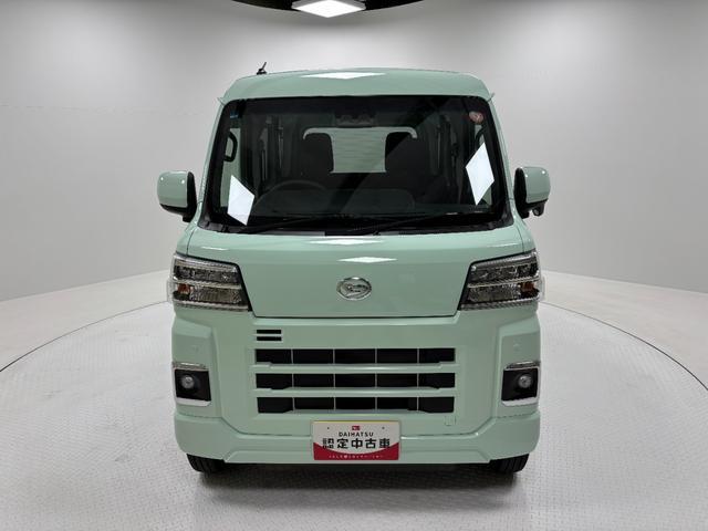 ハイゼットカーゴ クルーズ　防錆塗装済み　ＣＤチューナー　マニュアルエアコン　ＣＶＴ　オートライト　ＬＥＤヘッドランプ　ＬＥＤフォグランプ　大型ＬＥＤ荷室灯　オーバーヘッドシェルフ　電動格納ミラー　キーフリー　スマートアシスト（22枚目）