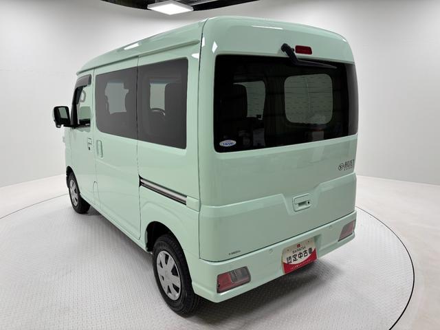 ハイゼットカーゴ クルーズ　防錆塗装済み　ＣＤチューナー　マニュアルエアコン　ＣＶＴ　オートライト　ＬＥＤヘッドランプ　ＬＥＤフォグランプ　大型ＬＥＤ荷室灯　オーバーヘッドシェルフ　電動格納ミラー　キーフリー　スマートアシスト（28枚目）