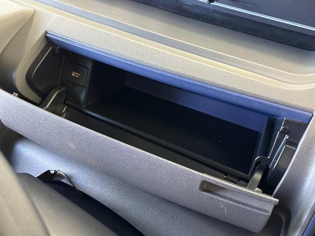 タント カスタムＸセレクション　６６０ｃｃ　ブラックマイカメタリック　防錆塗装済み　ナビ　スマートアシスト（１７種類の安全機能）　プッシュスタート　シートヒーター　キーフリー　ミラクルオープンドア　電動格納ミラー（26枚目）