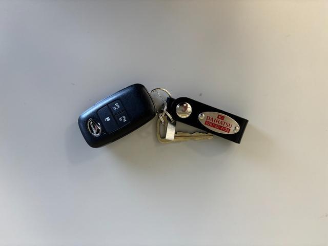 タント カスタムＸセレクション　６６０ｃｃ　ブラックマイカメタリック　防錆塗装済み　ナビ　スマートアシスト（１７種類の安全機能）　プッシュスタート　シートヒーター　キーフリー　ミラクルオープンドア　電動格納ミラー（53枚目）