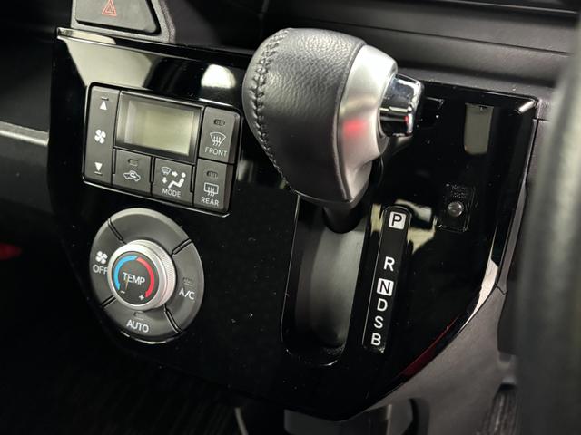 ピクシスメガ Gターボ レジャーエディションSAIII カーナビ バックカメラ ETC CVT ターボエンジン 両側電動スライドドア オートライト オートエアコン LEDヘッドランプ LEDフォグランプ(13枚目)