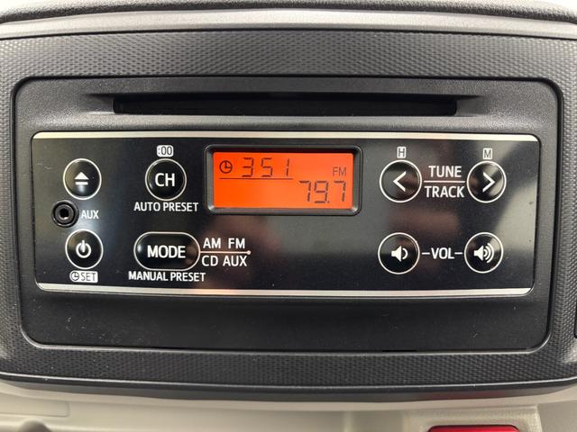 ミライース Ｘ　ＳＡＩＩＩ　４ＷＤ　ＣＶＴ　防錆塗装済み　ＣＤチューナー　スマートアシスト　ＬＥＤヘッドランプ　オートライト　キーレスエントリー　エアコン　電動格納ミラー　　パンク修理キッド　センターフロアトレイ（8枚目）