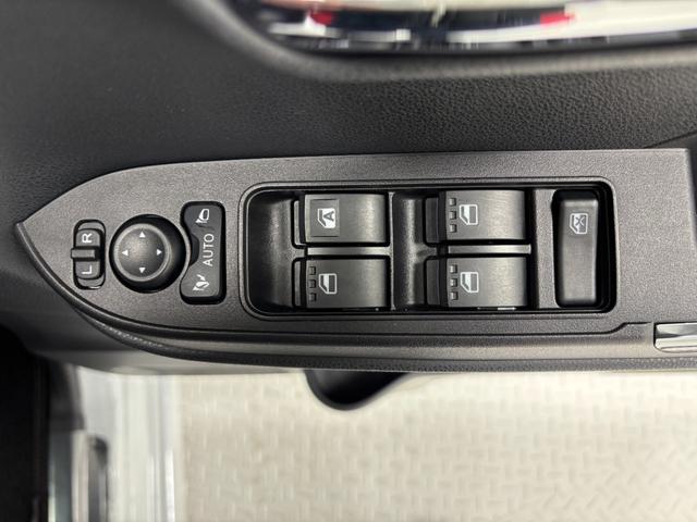 タント カスタムＲＳ　ターボ　防錆塗装済み　オーディオレス　両側シートヒーター　両側パワースライドドア　ＵＳＢソケット　ステアリングスイッチ　ＬＥＤヘッドランプ　オートライト　キーフリー　電動格納ミラー　スマートアシスト（22枚目）