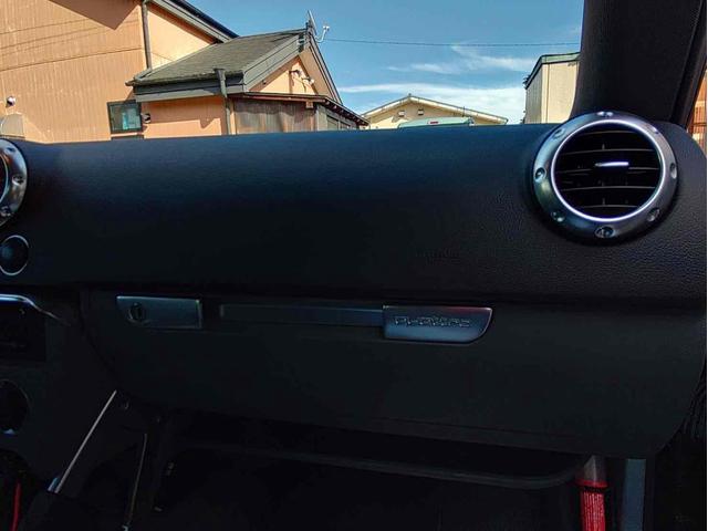 TTクーペ 1.8Tクワトロ 4WD ETC 6MT HID シートヒーター アルミホイール 盗難防止システム 衝突安全ボディ ABS ESC CD エアコン パワーステアリング パワーウィンドウ(27枚目)