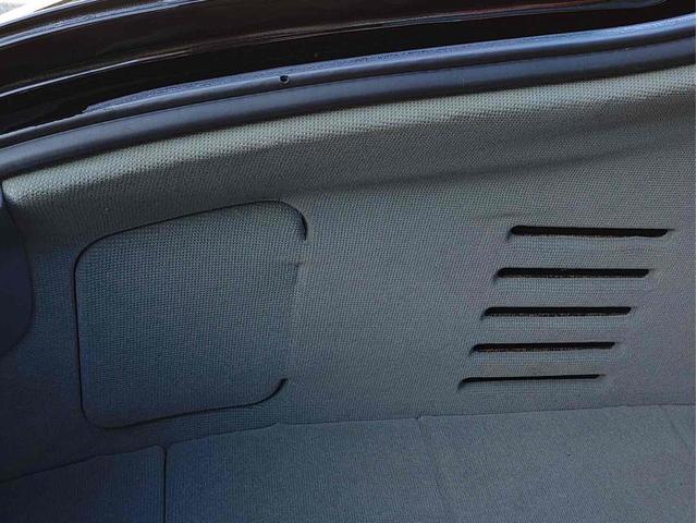 TTクーペ 1.8Tクワトロ 4WD ETC 6MT HID シートヒーター アルミホイール 盗難防止システム 衝突安全ボディ ABS ESC CD エアコン パワーステアリング パワーウィンドウ(36枚目)