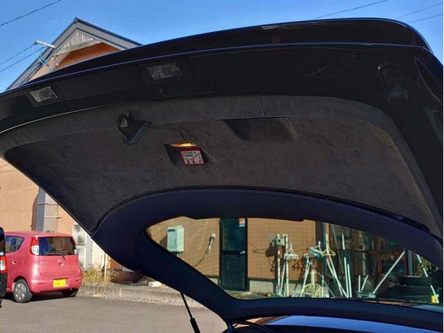 TTクーペ 1.8Tクワトロ 4WD ETC 6MT HID シートヒーター アルミホイール 盗難防止システム 衝突安全ボディ ABS ESC CD エアコン パワーステアリング パワーウィンドウ(38枚目)