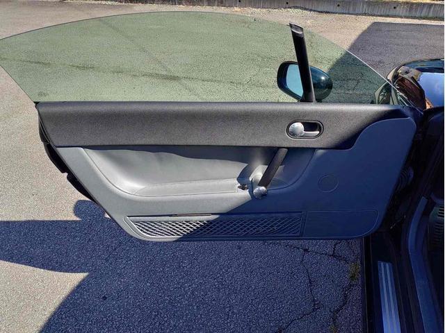 TTクーペ 1.8Tクワトロ 4WD ETC 6MT HID シートヒーター アルミホイール 盗難防止システム 衝突安全ボディ ABS ESC CD エアコン パワーステアリング パワーウィンドウ(40枚目)