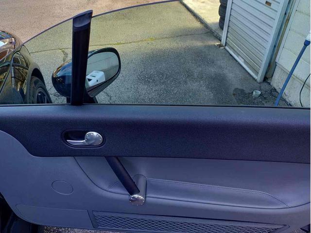 TTクーペ 1.8Tクワトロ 4WD ETC 6MT HID シートヒーター アルミホイール 盗難防止システム 衝突安全ボディ ABS ESC CD エアコン パワーステアリング パワーウィンドウ(42枚目)