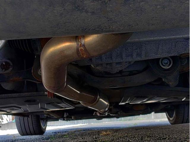 TTクーペ 1.8Tクワトロ 4WD ETC 6MT HID シートヒーター アルミホイール 盗難防止システム 衝突安全ボディ ABS ESC CD エアコン パワーステアリング パワーウィンドウ(46枚目)