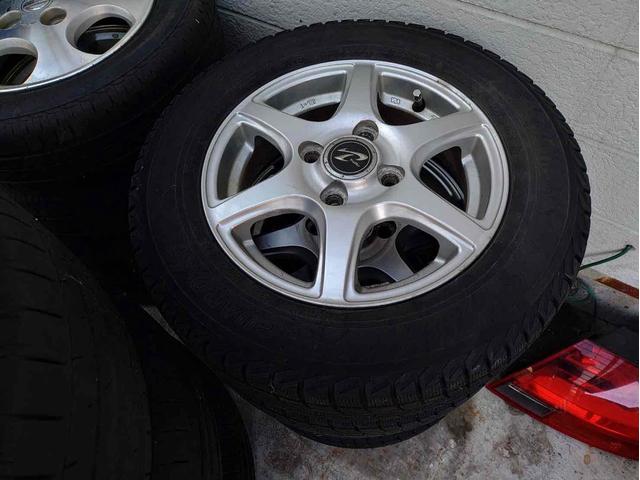 ピクシススペース L 4WD ベンチシート CVT 盗難防止システム ABS CD 衝突安全ボディ エアコン パワーステアリング パワーウィンドウ(13枚目)