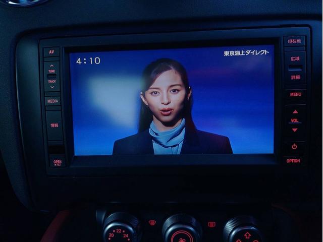 TTSクーペ ベースグレード 4WD ディーラー車 右H Bluetooth対応 ETC 黒/赤レザーシート バックカメラ マニュアルモード付AT 横滑り防止機能 シートエアコン ナビ フルセグTV ターボ CD/DVD再生機能(16枚目)