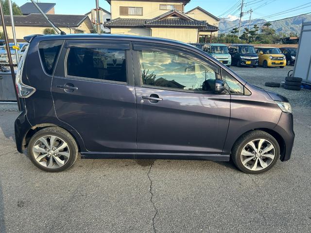 デイズ ハイウェイスター　Ｇターボ　ターボ／バックカメラ／アラウンドビューモニター／パワーステアリング／パワーウィンドウ／ＡＢＳ／フルフラット／衝突安全ボディ／盗難防止システムエアコン／キーレスエントリー（12枚目）