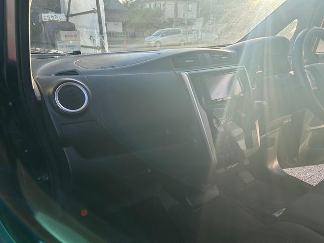 デイズ ハイウェイスター　Ｇターボ　ターボ／バックカメラ／アラウンドビューモニター／パワーステアリング／パワーウィンドウ／ＡＢＳ／フルフラット／衝突安全ボディ／盗難防止システムエアコン／キーレスエントリー（19枚目）