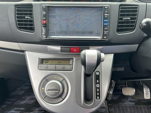 ムーヴ カスタム　Ｘリミテッド　パワーステアリング／パワーウィンドウ／ＣＤ／オーディオ／ＡＭ・ＦＭラジオ／ＡＢＳ／フルフラット／衝突安全ボディ／盗難防止システムエアコン／キーレスエントリー／（31枚目）