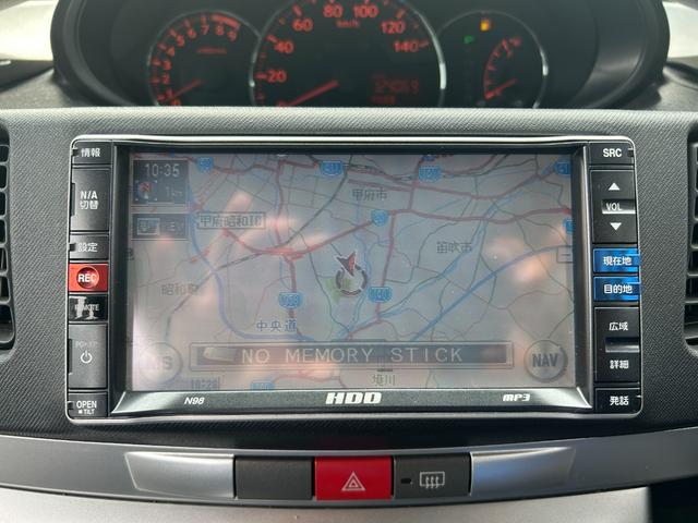 ムーヴ カスタム　Ｘリミテッド　パワーステアリング／パワーウィンドウ／ＣＤ／オーディオ／ＡＭ・ＦＭラジオ／ＡＢＳ／フルフラット／衝突安全ボディ／盗難防止システムエアコン／キーレスエントリー／（32枚目）