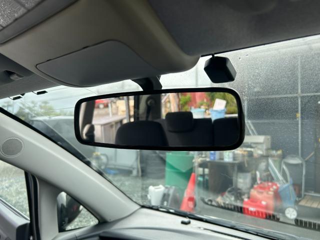 ムーヴ カスタム　Ｘリミテッド　パワーステアリング／パワーウィンドウ／ＣＤ／オーディオ／ＡＭ・ＦＭラジオ／ＡＢＳ／フルフラット／衝突安全ボディ／盗難防止システムエアコン／キーレスエントリー／（41枚目）