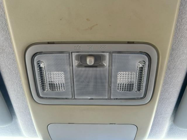 ムーヴ カスタム　Ｘリミテッド　パワーステアリング／パワーウィンドウ／ＣＤ／オーディオ／ＡＭ・ＦＭラジオ／ＡＢＳ／フルフラット／衝突安全ボディ／盗難防止システムエアコン／キーレスエントリー／（42枚目）