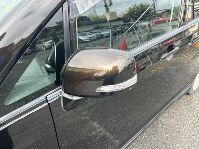 ムーヴ カスタム　Ｘリミテッド　パワーステアリング／パワーウィンドウ／ＣＤ／オーディオ／ＡＭ・ＦＭラジオ／ＡＢＳ／フルフラット／衝突安全ボディ／盗難防止システムエアコン／キーレスエントリー／（52枚目）