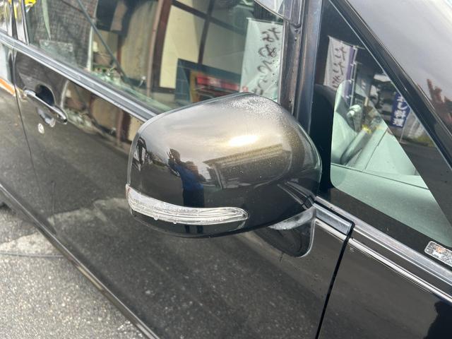 ムーヴ カスタム　Ｘリミテッド　パワーステアリング／パワーウィンドウ／ＣＤ／オーディオ／ＡＭ・ＦＭラジオ／ＡＢＳ／フルフラット／衝突安全ボディ／盗難防止システムエアコン／キーレスエントリー／（53枚目）