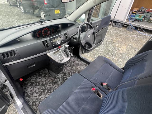 ムーヴ カスタム X パワーステアリング/パワーウィンドウ/CD/オーディオ/AM・FMラジオ/ABS/フルフラット/衝突安全ボディ/盗難防止システムエアコン/キーレスエントリー(18枚目)