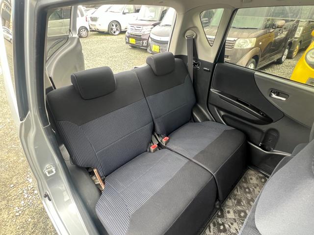 ムーヴ カスタム X パワーステアリング/パワーウィンドウ/CD/オーディオ/AM・FMラジオ/ABS/フルフラット/衝突安全ボディ/盗難防止システムエアコン/キーレスエントリー(22枚目)