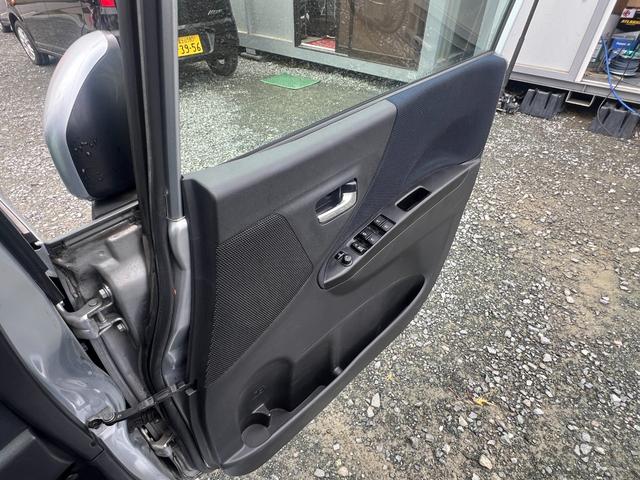 ムーヴ カスタム X パワーステアリング/パワーウィンドウ/CD/オーディオ/AM・FMラジオ/ABS/フルフラット/衝突安全ボディ/盗難防止システムエアコン/キーレスエントリー(39枚目)