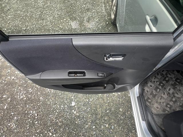 ムーヴ カスタム X パワーステアリング/パワーウィンドウ/CD/オーディオ/AM・FMラジオ/ABS/フルフラット/衝突安全ボディ/盗難防止システムエアコン/キーレスエントリー(42枚目)