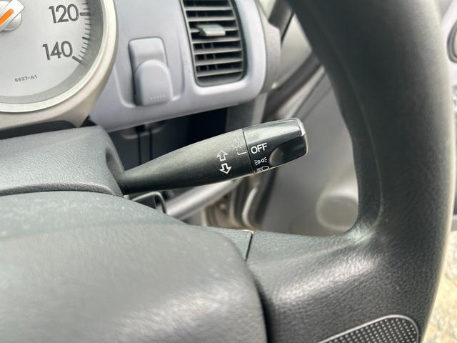 ライフ Ｆ　エアコン／キーレスエントリー／パワーステアリング／パワーウィンドウ／ＣＤ／オーディオ／ＡＭ・ＦＭラジオ／ＡＢＳ／フルフラット／衝突安全ボディ（29枚目）