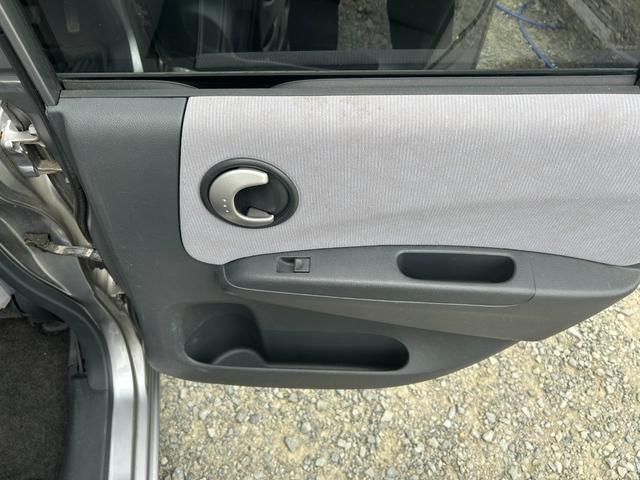 ライフ Ｆ　エアコン／キーレスエントリー／パワーステアリング／パワーウィンドウ／ＣＤ／オーディオ／ＡＭ・ＦＭラジオ／ＡＢＳ／フルフラット／衝突安全ボディ（41枚目）