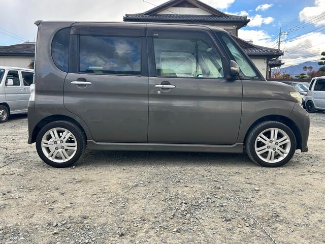 タント カスタムＲＳ　エアコン／キーレスエントリー／パワーステアリング／パワーウィンドウ／ＡＢＳ／フルフラット／衝突安全ボディ／盗難防止システム／甲府／山梨／笛吹／甲斐／中央（12枚目）