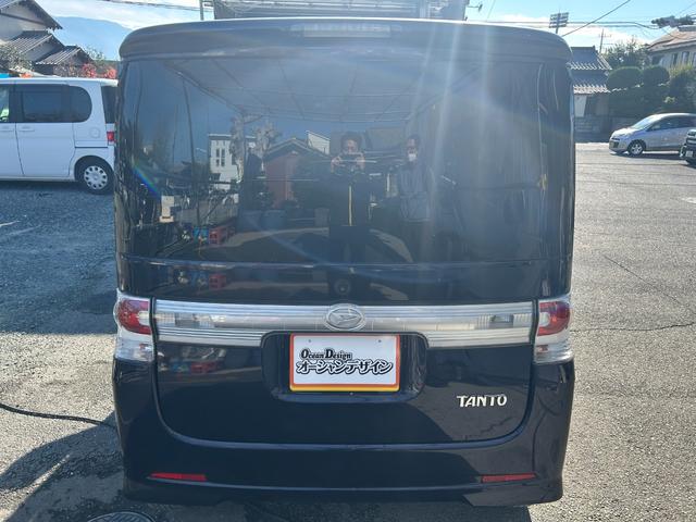 タント カスタムＶセレクションターボ　片側電動スライドドア／パワーステアリング／パワーウィンドウ／ＣＤ／オーディオ／ＡＭ・ＦＭラジオ／ＡＢＳ／フルフラット／衝突安全ボディ／盗難防止システムエアコン／キーレスエントリー（16枚目）
