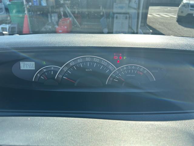 タント カスタムＶセレクションターボ　片側電動スライドドア／パワーステアリング／パワーウィンドウ／ＣＤ／オーディオ／ＡＭ・ＦＭラジオ／ＡＢＳ／フルフラット／衝突安全ボディ／盗難防止システムエアコン／キーレスエントリー（31枚目）