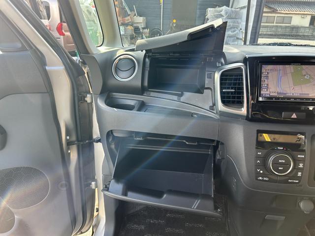 スペーシアカスタム ＴＳ　車検整備付き／両側電動スライドドア／パワーステアリング／パワーウィンドウ／ナビ／ＴＶ／ＡＢＳ／フルフラット／衝突安全ボディ／盗難防止システムエアコン／キーレスエントリー／（40枚目）