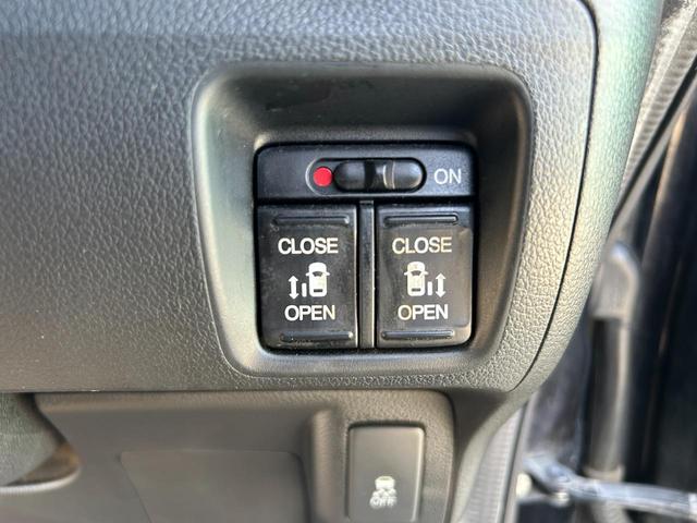 N-BOXカスタム G・ターボAパッケージ 両側スライドドアエアコン/キーレスエントリー/パワーステアリング/パワーウィンドウ/ABS/フルフラット/衝突安全ボディ/盗難防止システム(41枚目)