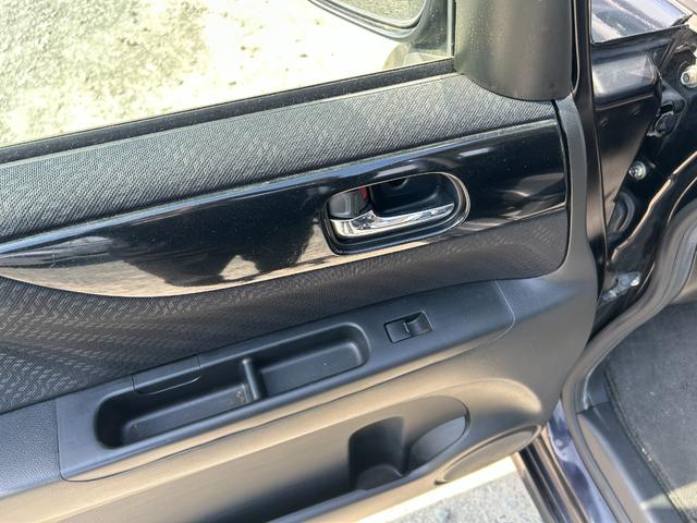 N-BOXカスタム G・ターボAパッケージ 両側スライドドアエアコン/キーレスエントリー/パワーステアリング/パワーウィンドウ/ABS/フルフラット/衝突安全ボディ/盗難防止システム(50枚目)