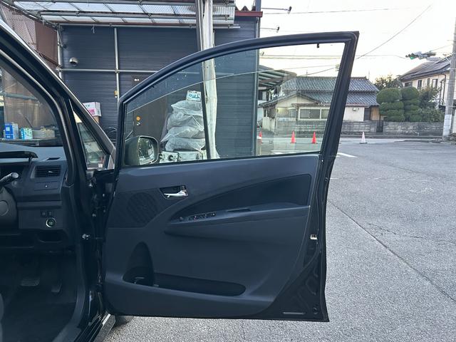 ムーヴ カスタム　Ｘリミテッド　車検整備付／パワーステアリング／パワーウィンドウ／ＣＤ／オーディオ／ＡＭ・ＦＭラジオ／ＡＢＳ／フルフラット／衝突安全ボディ／盗難防止システムエアコン／キーレスエントリー／（50枚目）