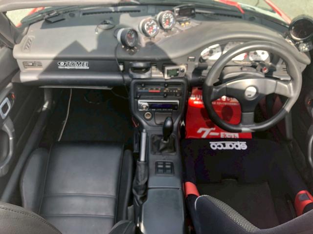 カプチーノ ベースグレード　同色全塗装・５ＭＴ・クラフトマンタフエンジン・Ｄｅｆｉ追加メーター・ＧＲｅｄｄｙ　ｅ－ｍａｎａｇｅ・アラゴスタ車高調・ロールバー・ＨＴ０７タービン・ＴＯＭＥＩフューエルレギュレーター（11枚目）