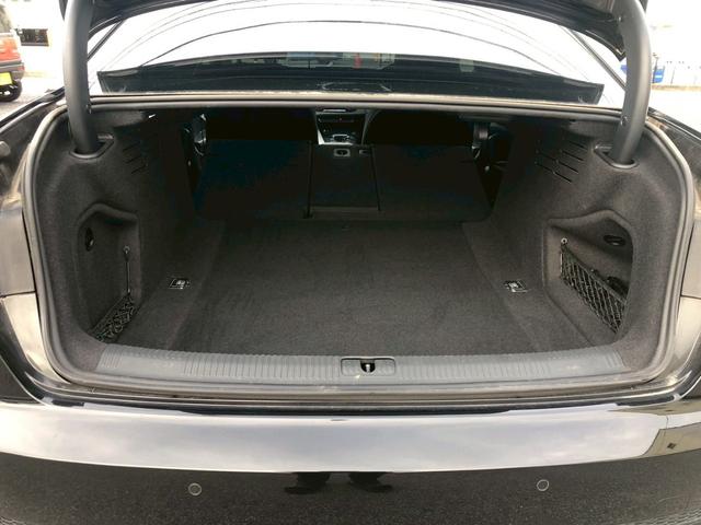 A4 1.4TFSIスポーツ Sラインパッケージ アシスタンスPKG バーチャルコクピット パワーシート シートヒーター 全方位バックカメラ 左右独立温度調整オートエアコン LEDヘッドランプ シーケンシャルウィンカー スペアキー(12枚目)