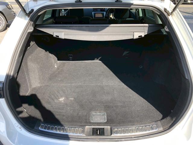 アテンザスポーツワゴン 25S 4WD クリアビューパッケージ オートライト レインセンサー付きフロントワイパー ウィンカーミラー スポーティタイプリアスポイラー プッシュボタンスタートシステム アドバンスキーレスエントリーシステム(11枚目)