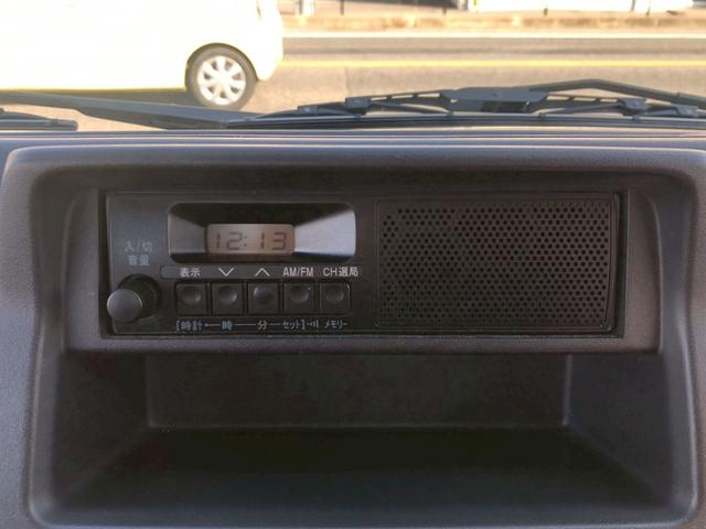 キャリイトラック KCスペシャル 4WD・純正ラジオデッキ・デュアルカメラブレーキサポート・車線逸脱防止・ドライブレコーダー・パワーウィンドウ・エアコン・横滑り防止・ヘッドライトレベライザー・シガーソケット・灰皿(17枚目)